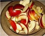 Kexcharlotte med keso och äpplen (recept i långsam spis eller ugn)