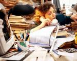 Ποιος είναι ο κίνδυνος της εργασιομανίας, πότε και πώς αντιμετωπίζεται