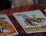 Knight of Cups Tarot.  Knight of Cups meaning